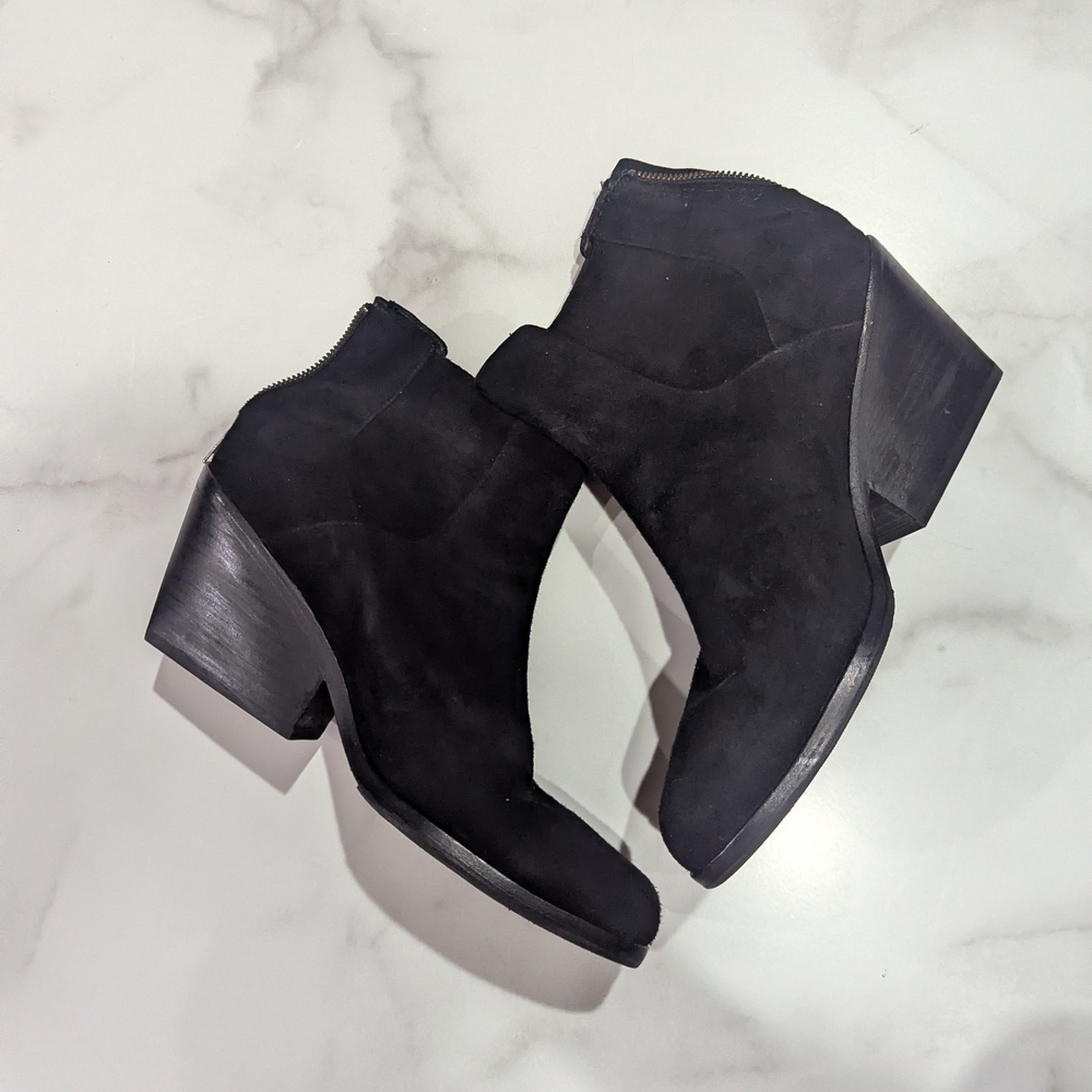 Eileen Fisher Peer Suede Booties Women's Heeled Ankle Boots Black Size 10